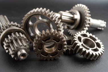 Çarklar ve dişliler, saat mekanizması, pirinç metal motor endüstrisi.