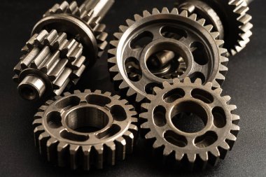 Çarklar ve dişliler, saat mekanizması, pirinç metal motor endüstrisi.