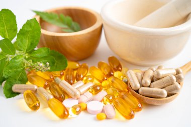 Çevre Koruma Ajansı ve DHA ile balık yağı vitamini, E omega 3 vitaminli alternatif ilaç bitkisel organik kapsül.