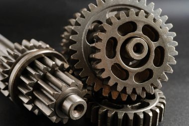 Çarklar ve dişliler, saat mekanizması, pirinç metal motor endüstrisi.