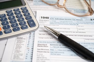 Form 1040, ABD. Bireysel gelir vergisi iadesi, ABD vergi sistemindeki vergi formları..