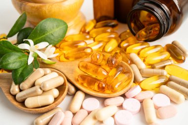 Çevre Koruma Ajansı ve DHA ile balık yağı vitamini, E omega 3 vitaminli alternatif ilaç bitkisel organik kapsül.