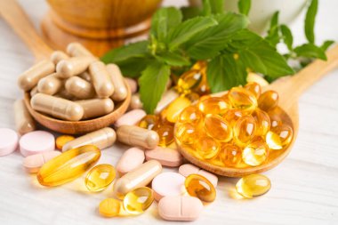 Çevre Koruma Ajansı ve DHA ile balık yağı vitamini, E omega 3 vitaminli alternatif ilaç bitkisel organik kapsül.