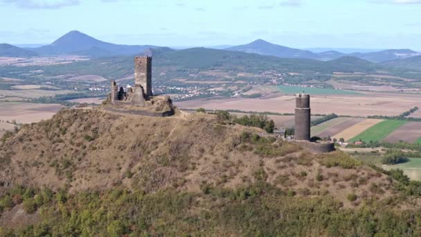 Las Ruinas Del Castillo Hzmburk Hito Dominante Las Tierras Altas — Vídeos de Stock