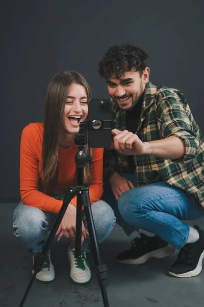 Two Persons Female Man Bloggers Leading Live Broadcast Using Mobile — Stock Photo, Image