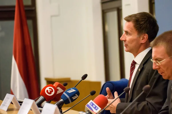 2018 Riga Latvia Conferência Imprensa Jeremy Hunt Ministro Dos Negócios — Fotografia de Stock