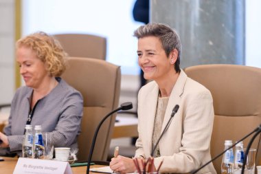 RIGA, LATVIA. 11 Mayıs 2023. Krisjanis Karins, Başbakan Margrethe Vestager (fotoğrafta), Avrupa Dijital Çağa Uygun Avrupa Komisyonu Başkan Yardımcısı.