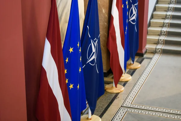 Riga Latvia Maj 2023 Lettlands Och Natos Flagg Ministerkabinett — Stockfoto