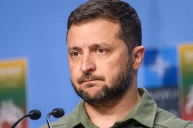 VILNIUS, LITHUANIA. 12 Temmuz 2023. Volodymyr Zelenskyy, Ukrayna Başkanı ve Jens Stoltenberg, NATO Genel Sekreteri, NATO SUMIT 2023 ortak basın toplantısında.
