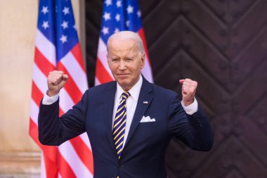 VILNIUS, LITHUANIA. 12 Temmuz 2023. Joe Biden, Amerika Birleşik Devletleri Başkanı NATO 'nun YAZIŞ 2023' ten sonra tekrar ayağa kalktı.