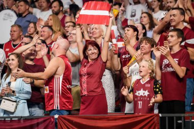 RIGA, LATVIA. 16 Ağustos 2023. Letonya Ulusal Erkekler Basketbol Takımı, FIBA BASKETBALL Dünya Kupası 2023 'ten önce Finlandiya Milli Basketbol Takımı' na karşı..