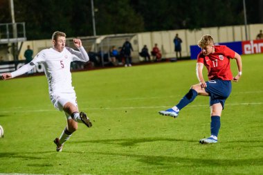 RIGA, LATVIA. 14 Ekim 2023. UEFA 19 Yaş Altı Şampiyonluk eleme maçı Letonya U-19 Norveç U-19 'a karşı.