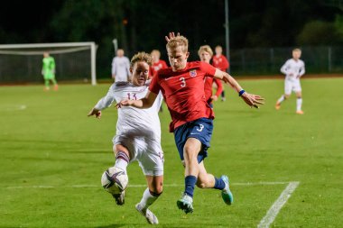 RIGA, LATVIA. 14 Ekim 2023. UEFA 19 Yaş Altı Şampiyonluk eleme maçı Letonya U-19 Norveç U-19 'a karşı.