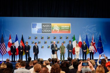 VILNIUS, LITHUANIA. 11 Temmuz 2023. Jonas Gahr Store, Norveç Başbakanı. NATO YAZIZ 2023 'ün eşiğinde. Vilnius, Litvanya.