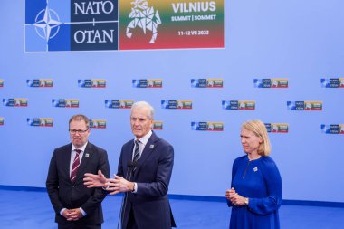 VILNIUS, LITHUANIA. 11 Temmuz 2023. Jonas Gahr Store, Norveç Başbakanı. NATO YAZIZ 2023 'ün eşiğinde. Vilnius, Litvanya.