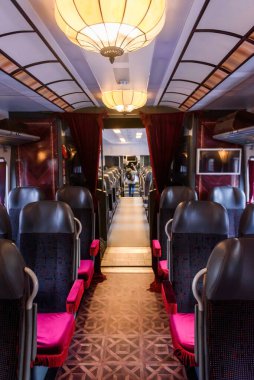 RIGA, LATVIA. 27 Aralık 2023. Litvanya Başbakanı Ingrida Simonyte yeni uluslararası tren rotası Vilnius-Riga ile Riga 'ya geldi.