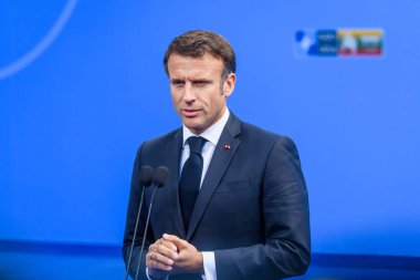 VILNIUS, LITHUANIA. 11 Temmuz 2023. Emmanuel Macron, Fransa Cumhurbaşkanı, NATO SUMIT 2023 'ün eşiğinde. Vilnius, Litvanya.