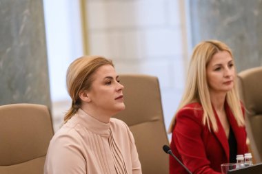 RIGA, LATVIA. 5 Mart 2024. Flanders Başkanı Jan Jambon, Letonya Başbakanı Evika Silina ile bir araya geldi..