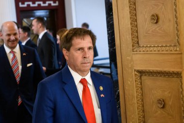 RIGA, LATVIA. 3 Temmuz 2024. Evika Silina ve Letonya Başbakanı ABD Kongre Üyesi heyetiyle bir araya geldi