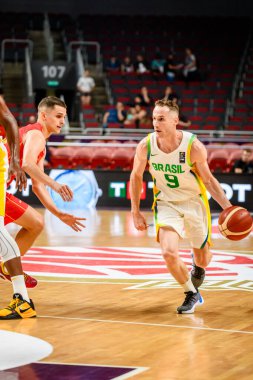 RIGA, LATVIA. 2 Temmuz 2024. FIBA OLYMPIC Eleme Turnuvası 2024 Brezilya ve Karadağ takımı arasında oynanan maç.