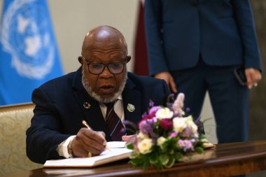 RIGA, LATVIA. 5 Temmuz 2024. Baiba Braze, Letonya Dışişleri Bakanı Dennis Francis ile bir araya geldi, BM Genel Kurulu 'nun 78..