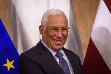 RIGA, LATVIA. 9 Ekim 2024. Letonya Başbakanı Evika Silina, Avrupa Konseyi Başkanı Antonio Costa ile (fotoğrafta) bir araya geldi..