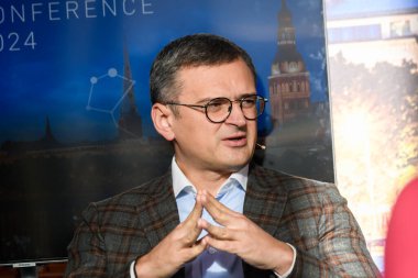 RIGA, LATVIA. 19 Ekim 2024. Riga Konferansı sırasında Ukrayna 'nın eski Dışişleri Bakanı Dmytro Kuleba,.