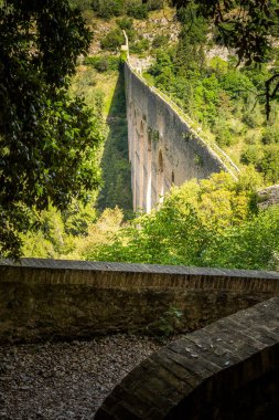 Spoleto, Ponte delle Torri roman bridge and Rocca Albornoziana medieval fortress. Umbria region, Italy, Europe. clipart