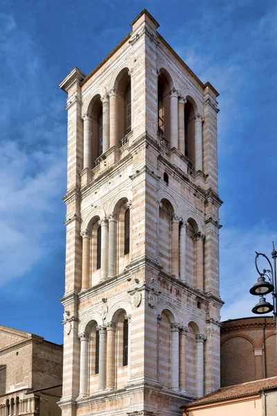 Campanile Della Cattedrale Ferrara — Foto Stock
