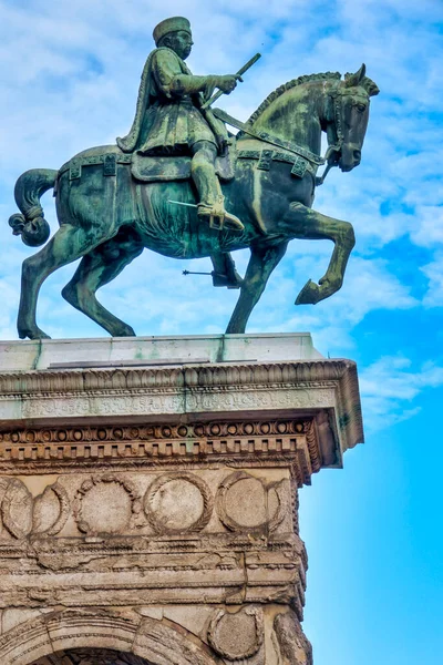 ニッコロ3世 デステの乗馬像 イタリア フェラーラ州 — ストック写真