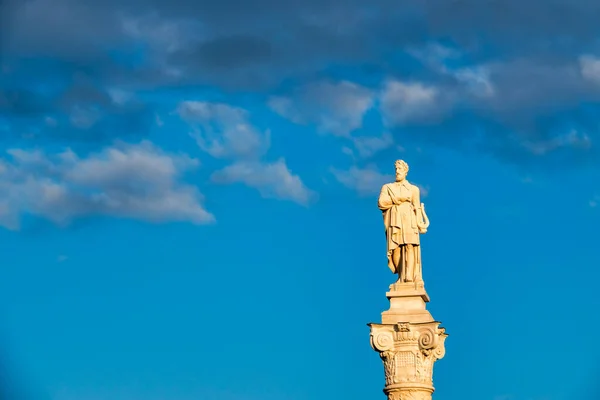 Памятник Людовико Ариосто Площади Ариостеа Феррара Италия — стоковое фото
