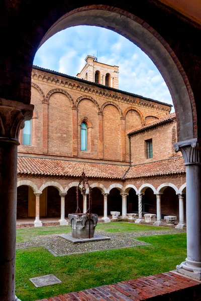 Chiostro Dell Chiesa San Romano Oggi Museo Della Cattedrale Ferrara — Foto Stock