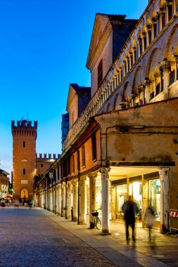 Loggia dei Mercanti Katedralin güney tarafında, Ferrara, İtalya