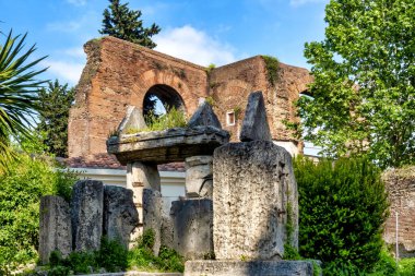 Aqua Claudia su kemeri kalıntıları, Roma, Ital