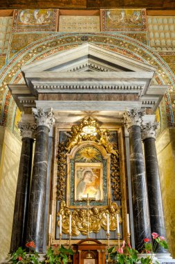 Lateran Vaftizhanesi, Roma, İtal