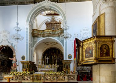 Santa Maria Assunta Ana Kilisesi, Polignano a Mare, İtalya