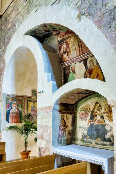 Stock image Interior of the Church of Santa Maria Infraportas, Foligno, Italy