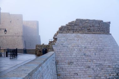 Bastione Santa Maria, İtalya 'nın Monopoli şehrinde tarihi bir sahil savunma kulesidir..