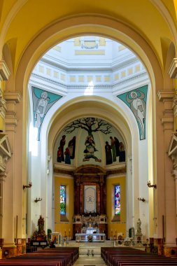 Chiesa di Santa Teresa di Gesu 'Bambino' nun içindeki sunak İtalya, Ostia 'da.