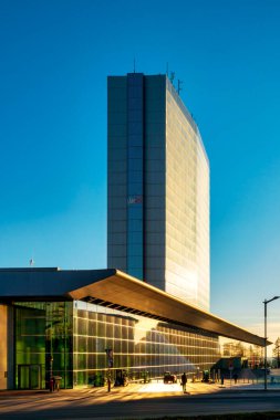 Kirchberg, Lüksemburg, Lüksemburg 'daki modern kongre merkezi ve ofis kulesi