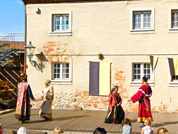 stock image Stargard Castle, Mecklenburgische Seenplatte district in the state of Mecklenburg-West Pomerania, Germany - August 12, 2018: Castle festival at the Stargard hilltop castle