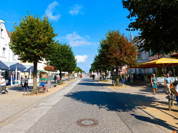 Zinnowitz Mecklenburg Vorpommern Tyskland September 2018 Shopping Strandpromenaden — Stockfoto