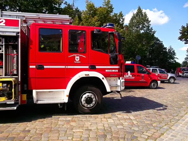 ブランデンブルク ドイツのウッカーマークにあるテンピン市 2023年9月2日 テンプルンボランティア消防署140周年 青少年防衛隊30歳の誕生日のお祝い — ストック写真