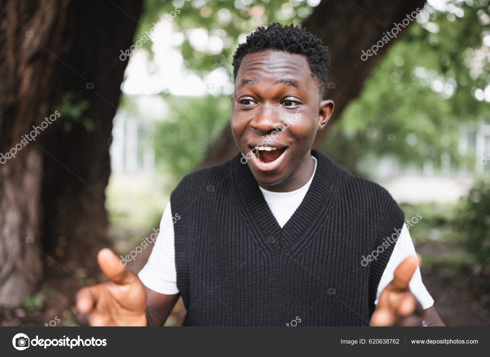 Shocked Surprised Young African Man Park Street Outdoor Smiling Fall —  Stock Photo © lermont51 #620638762, image size:1600x1167