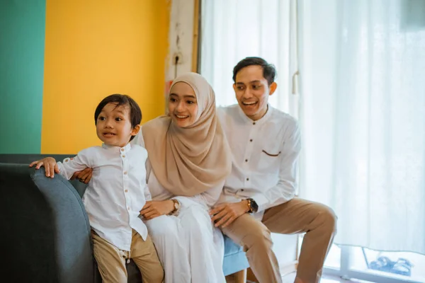 무바라크 아시아 가족들의 — 스톡 사진
