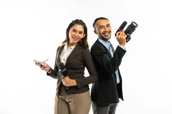 Male Journalist Standing Camera His Hand Female Journalist Brown Blazer — Stock Photo, Image