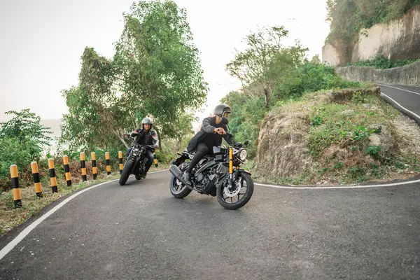 Ásia Motociclistas Indo Aventura Por Equitação Moto Imagens Royalty-Free