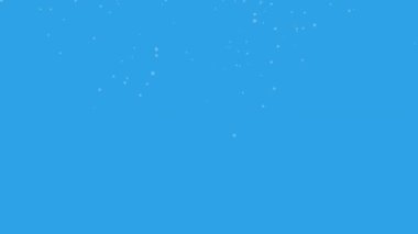 Mavi arkaplana düşen kar taneciklerinin animasyonu. Soyut uçan beyaz kar taneleri. Kış güzel Noel ve yeni yıl mevsimi konsepti. 4K Video hareketi grafiği