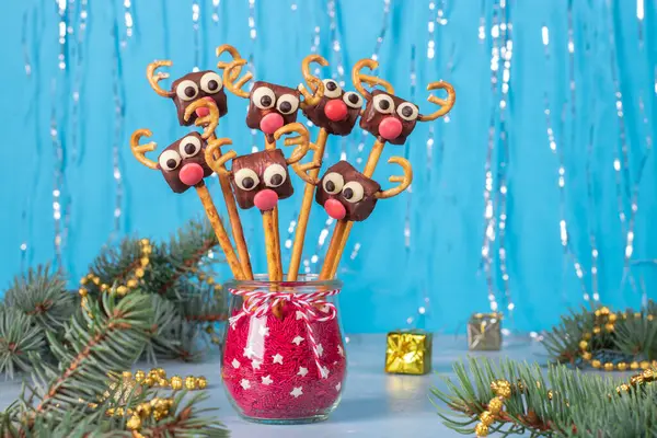Dort Pop Santa Sobi Marshmallows Sladká Sláma Čokoláda Nápad Vánoční — Stock fotografie