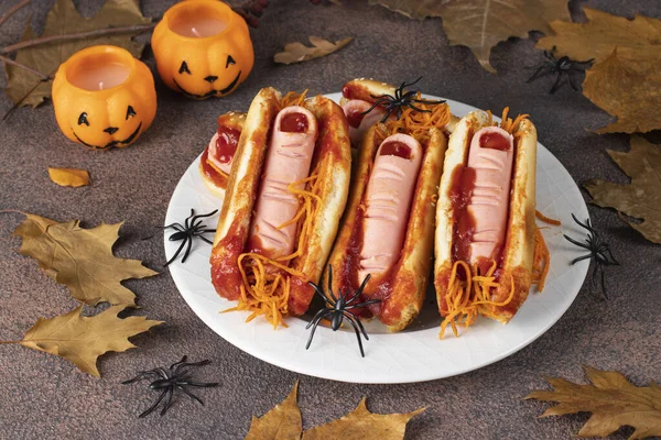 Mâncare Tematică Pentru Halloween Hot Dog Degete Cârnați Sângeroase Chifle — Fotografie, imagine de stoc